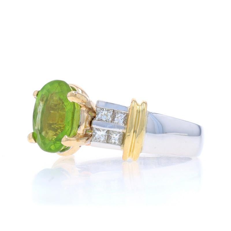 White Gold Peridot & Diamond Ring - 14k & 18k Oval 4.62ctw In Excellent Condition For Sale In Greensboro, NC
