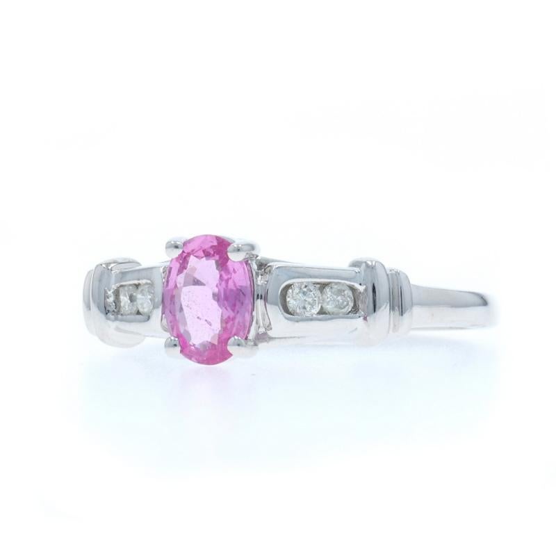 Anello con diamante e zaffiro rosa in oro bianco - 10k Oval .65ctw In condizioni ottime in vendita a Greensboro, NC