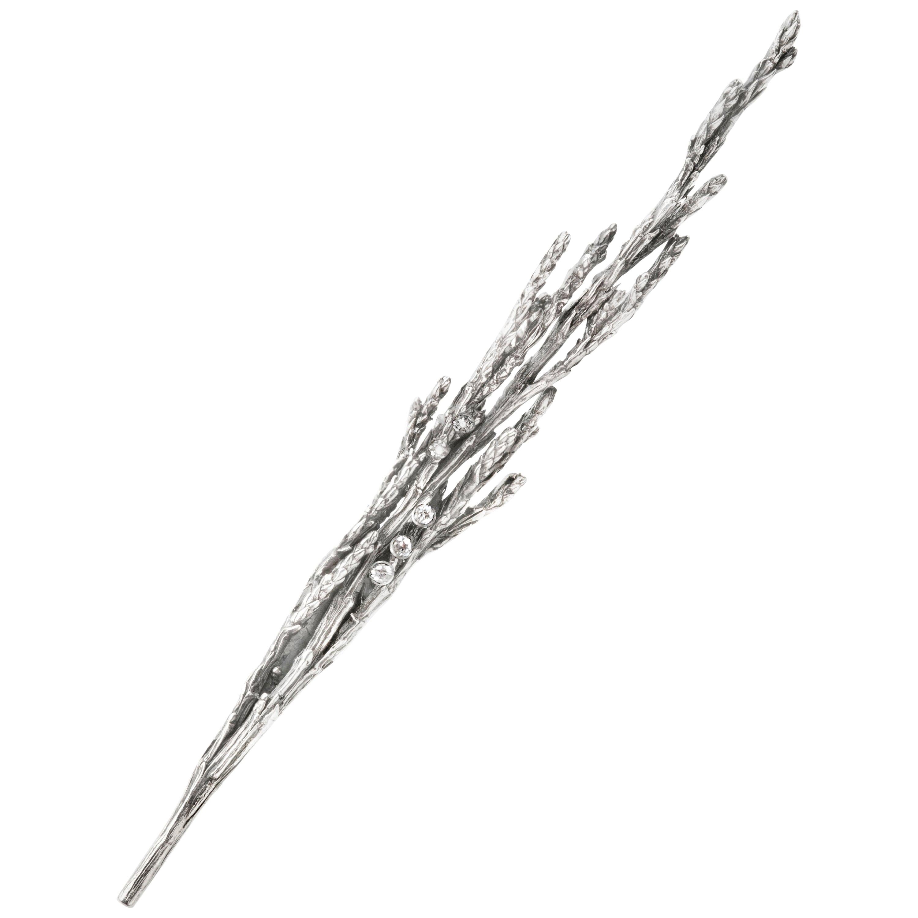 Broche Junípero Contemporáneo para Hombre de Plata de Ley con Diamantes
