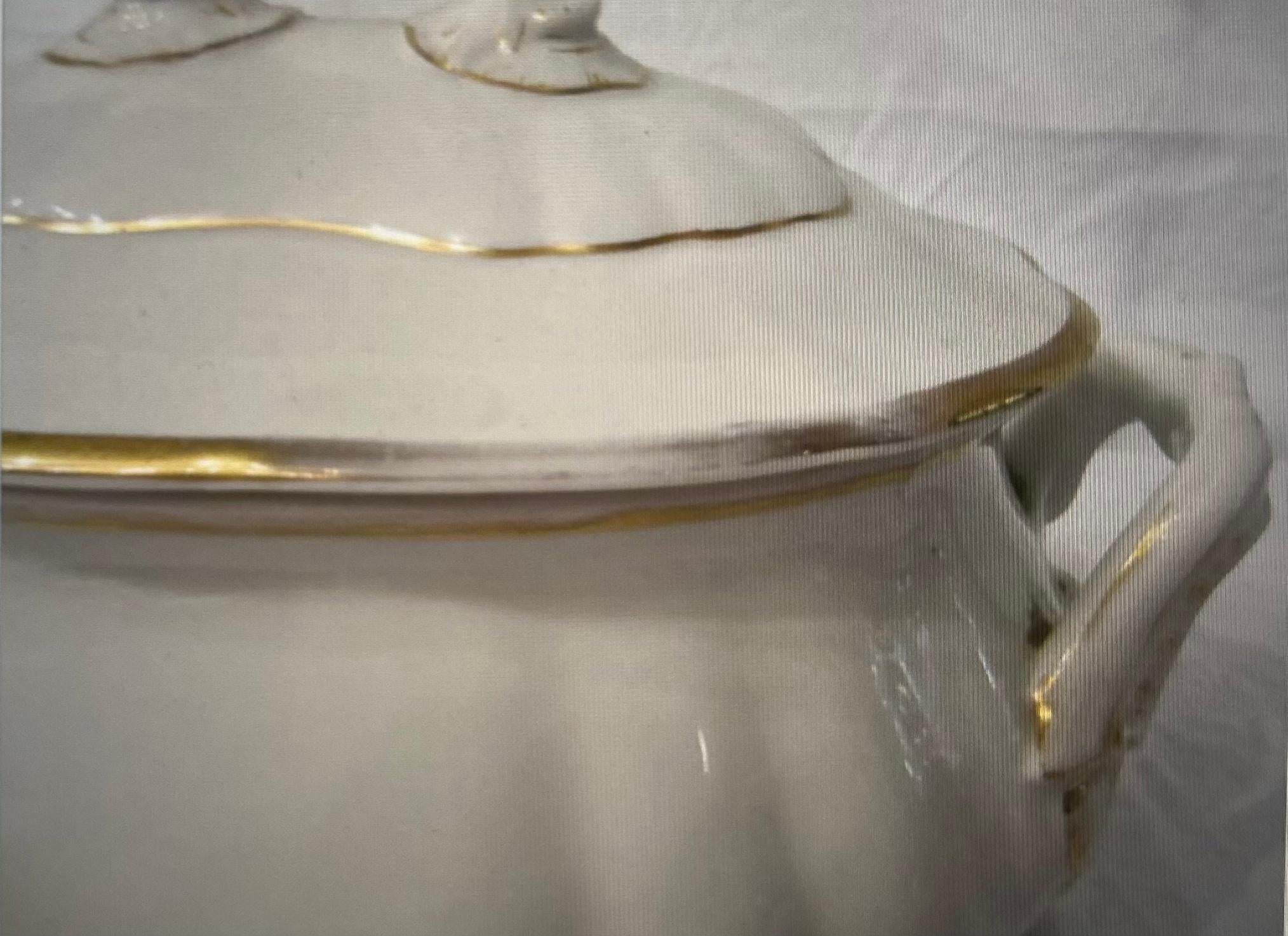 White & Gold Porcelain Soup Tureen For Sale 2
