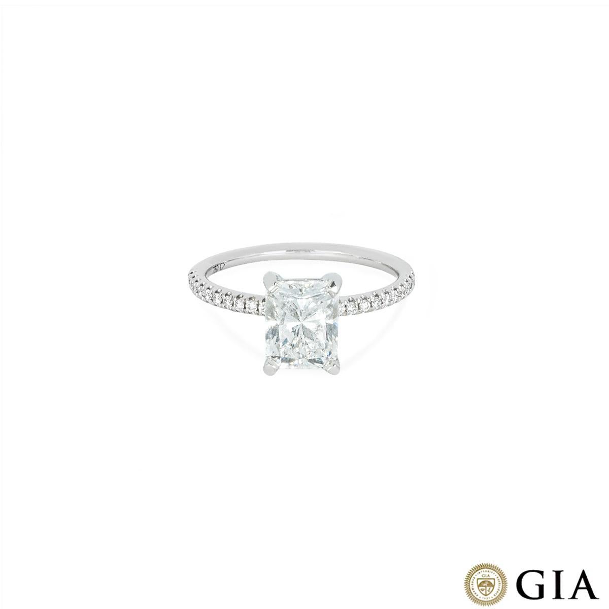 GIA Certified White Gold Radiant Cut Diamond Ring 2.00ct F/SI1 In New Condition For Sale In London, GB