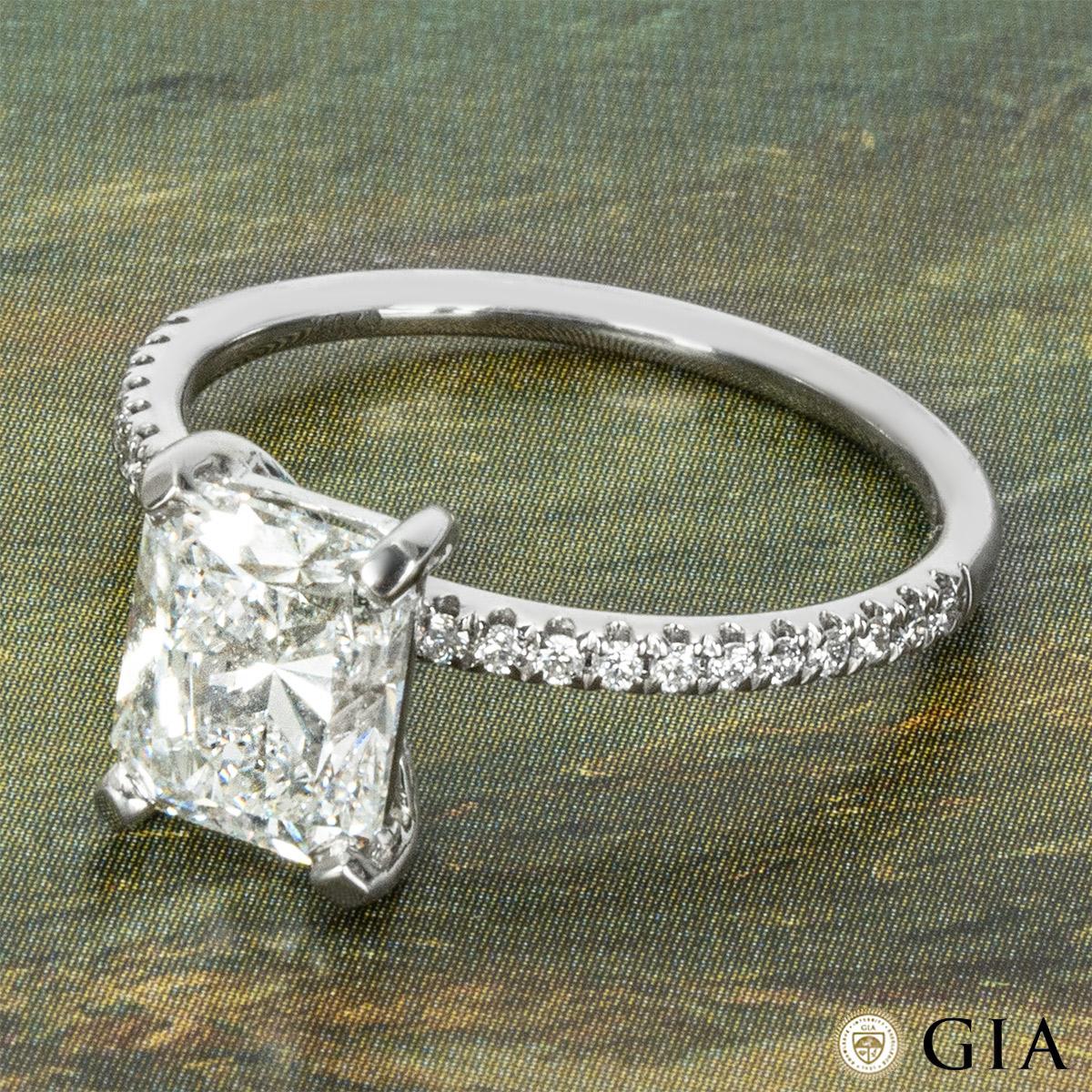 GIA Certified White Gold Radiant Cut Diamond Ring 2.00ct F/SI1 For Sale 3