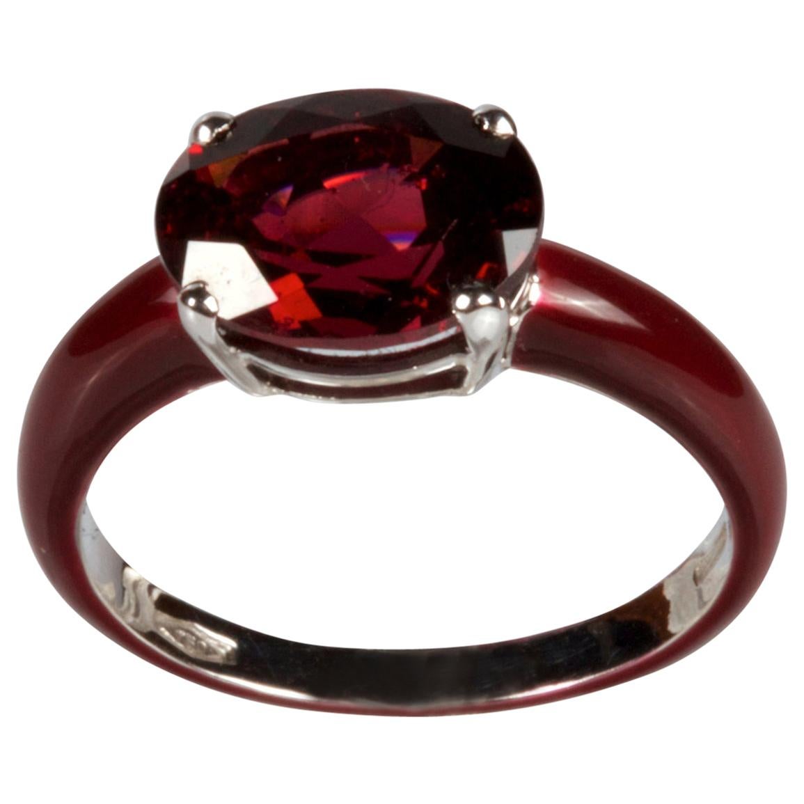 White Gold 18k Red Enamel and 3.03 Carat Oval Garnet Ring For Sale