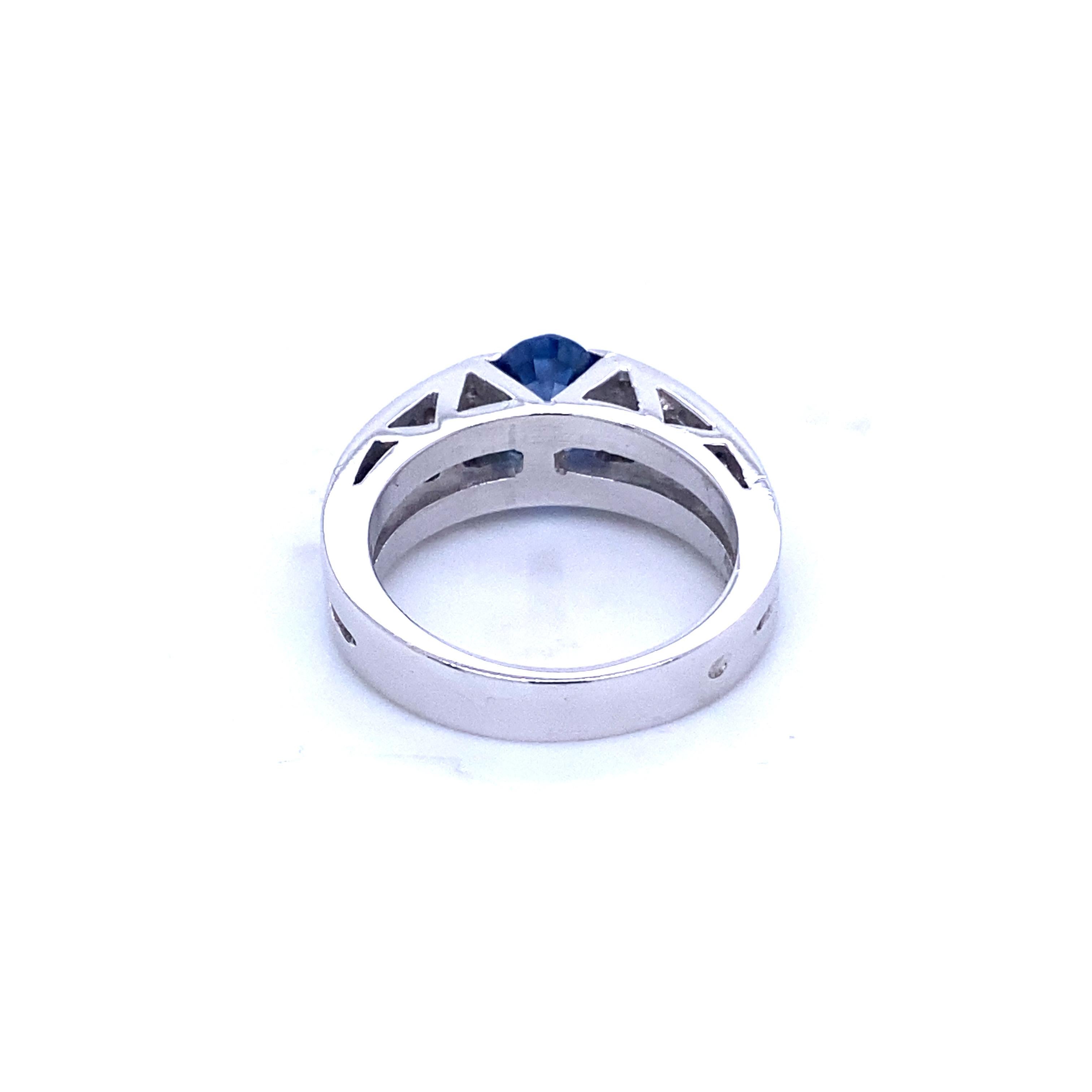 Modern White Gold Ring 2.2 Carat Sapphire and 0.27 Carat Diamonds For Sale