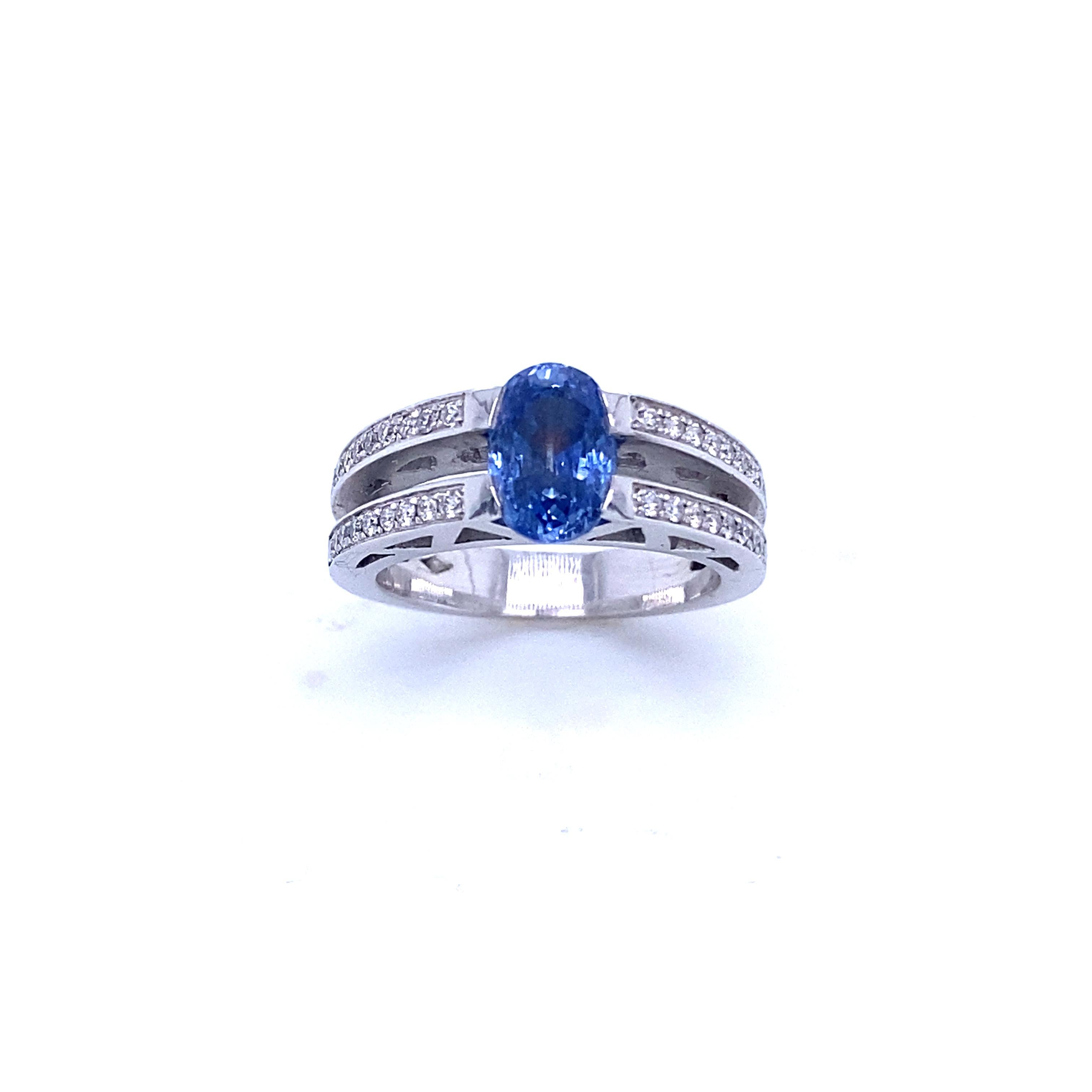 Mixed Cut White Gold Ring 2.2 Carat Sapphire and 0.27 Carat Diamonds For Sale