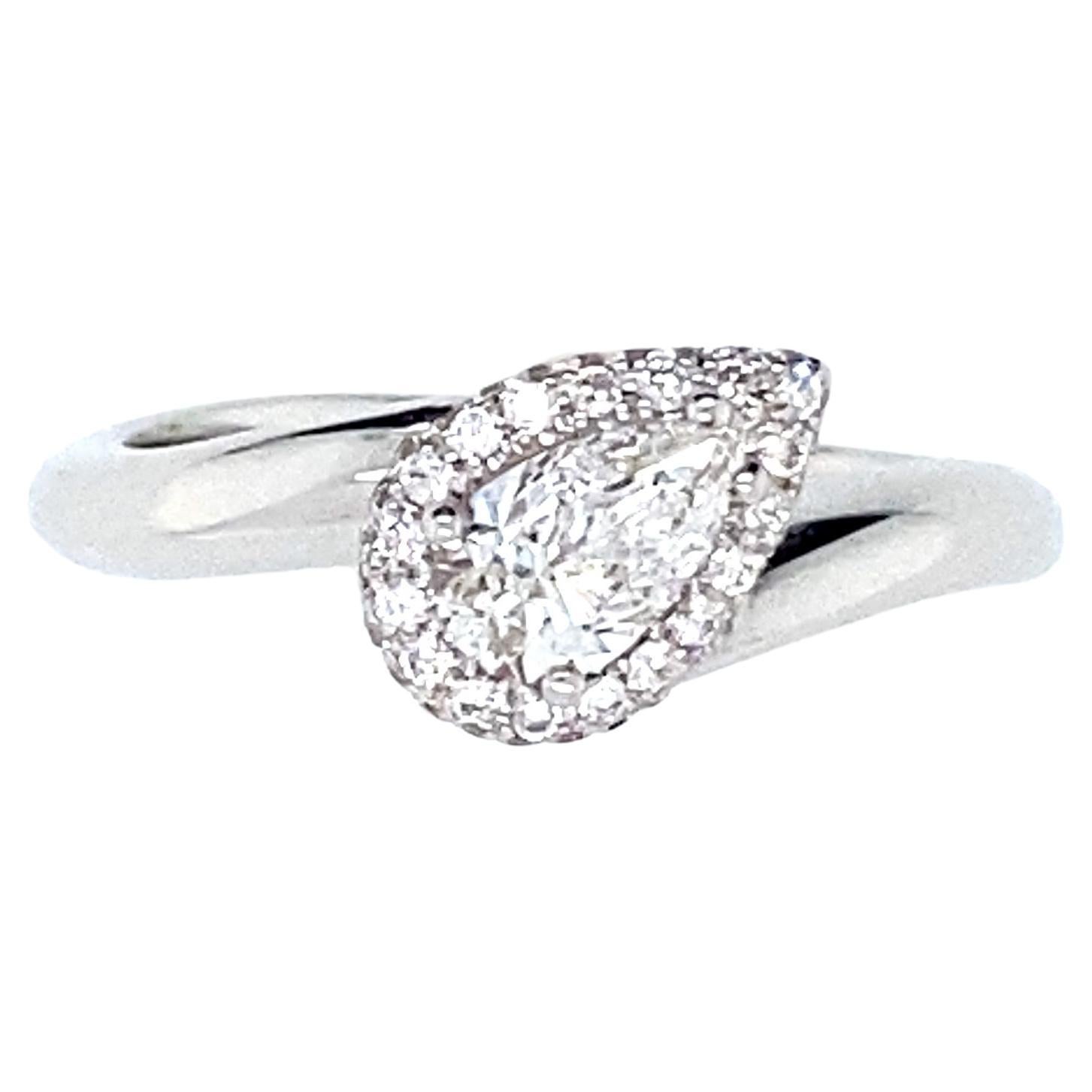 Ring Tapped with a Certified Pear Diamonds White Gold 18 Karat