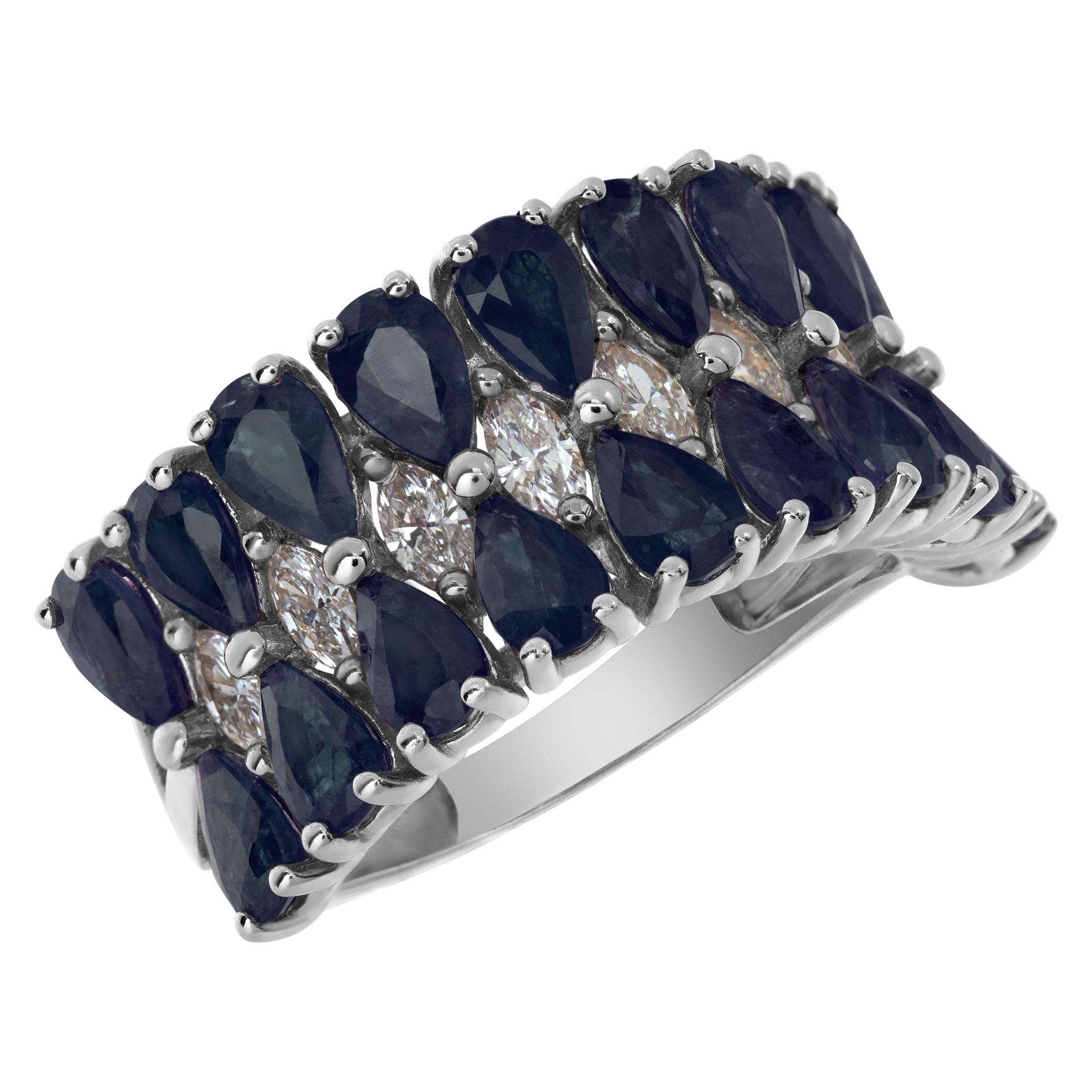 White gold ring w/ approx 0.80 cts of marquise cut diamonds and sapphires In Excellent Condition For Sale In Surfside, FL