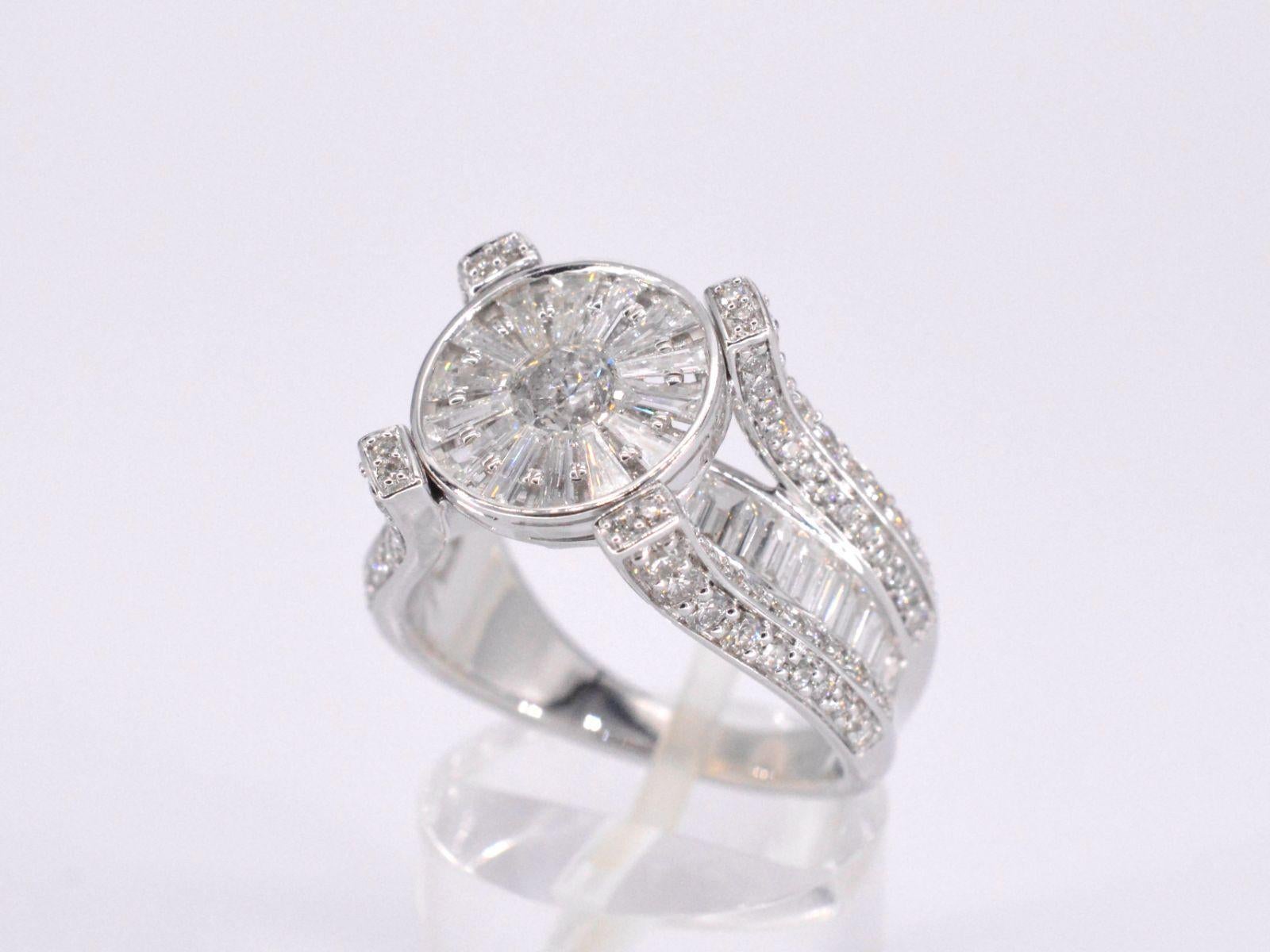 Brilliant Cut White Gold Ring with 2.50 Carat Diamond For Sale