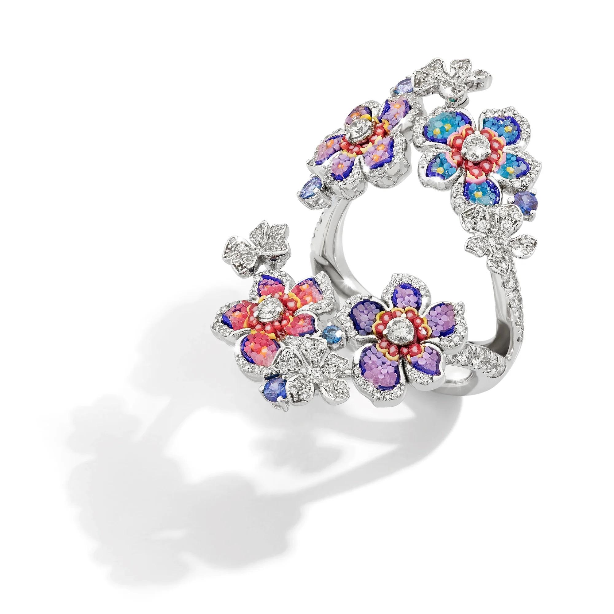 Oval Cut White Gold Ring with Aquamarine, White Diamonds and Micromosaic For Sale