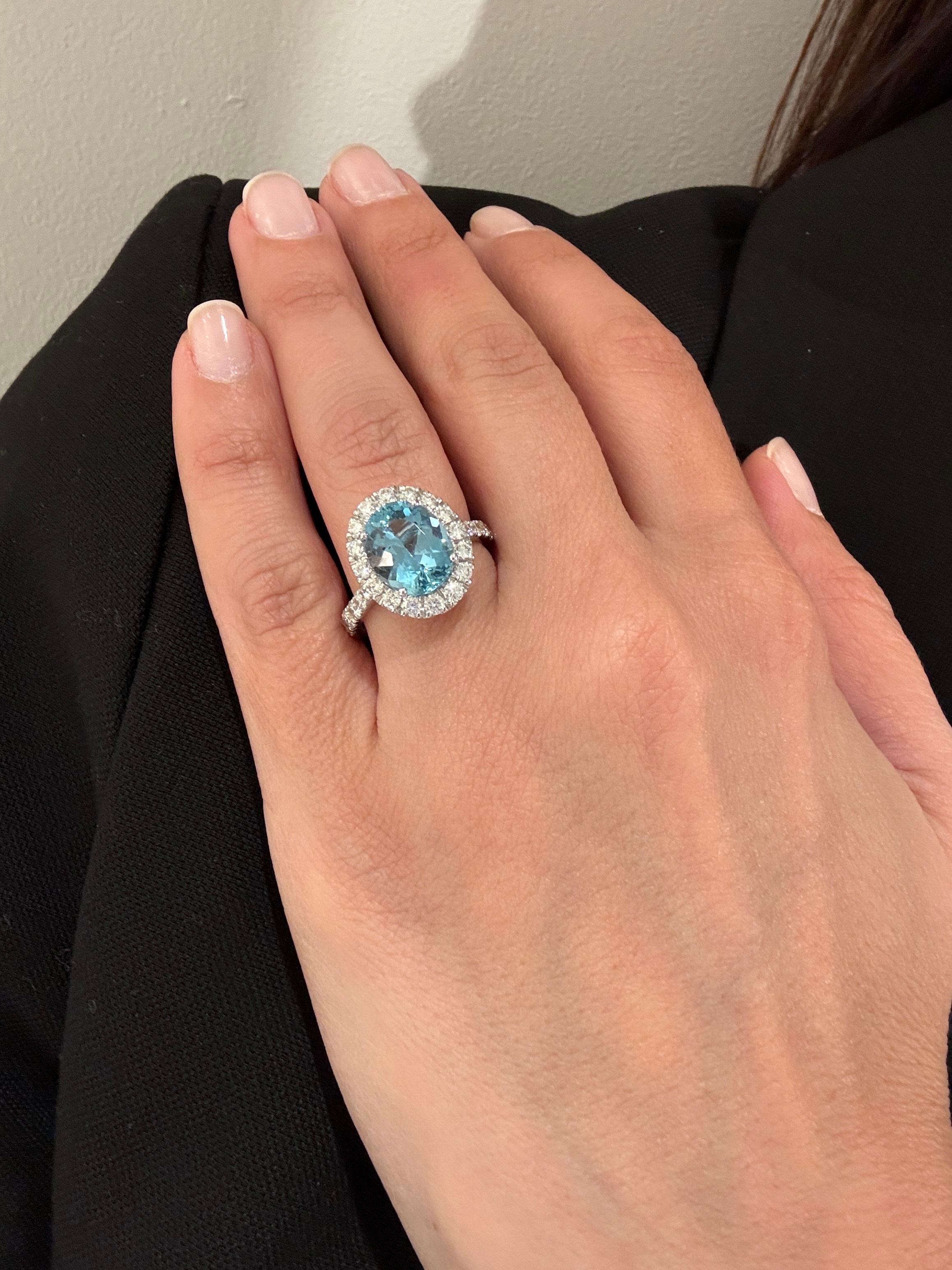 White Gold Ring with Aquamarine, White Diamonds and Micromosaic In New Condition For Sale In London, GB