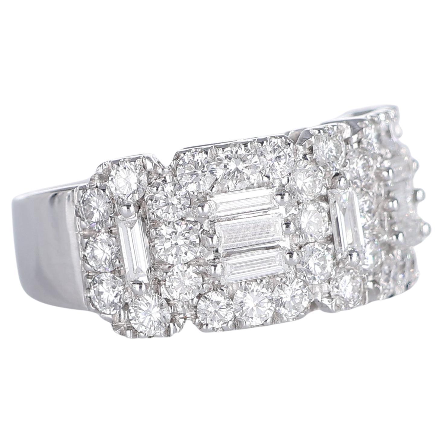 White Gold Ring with Baguette and Round Brilliant Diamonds