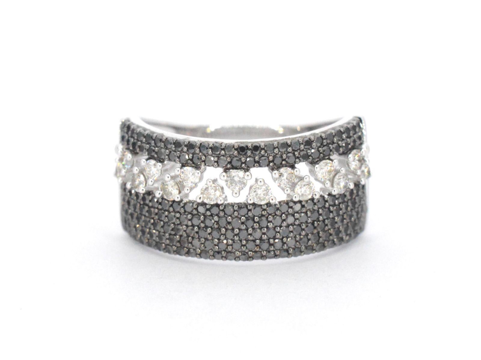 White Gold Ring with Black Diamonds For Sale 4