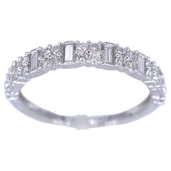 White Gold Ring with Brilliant and Baguette Cut Diamonds
