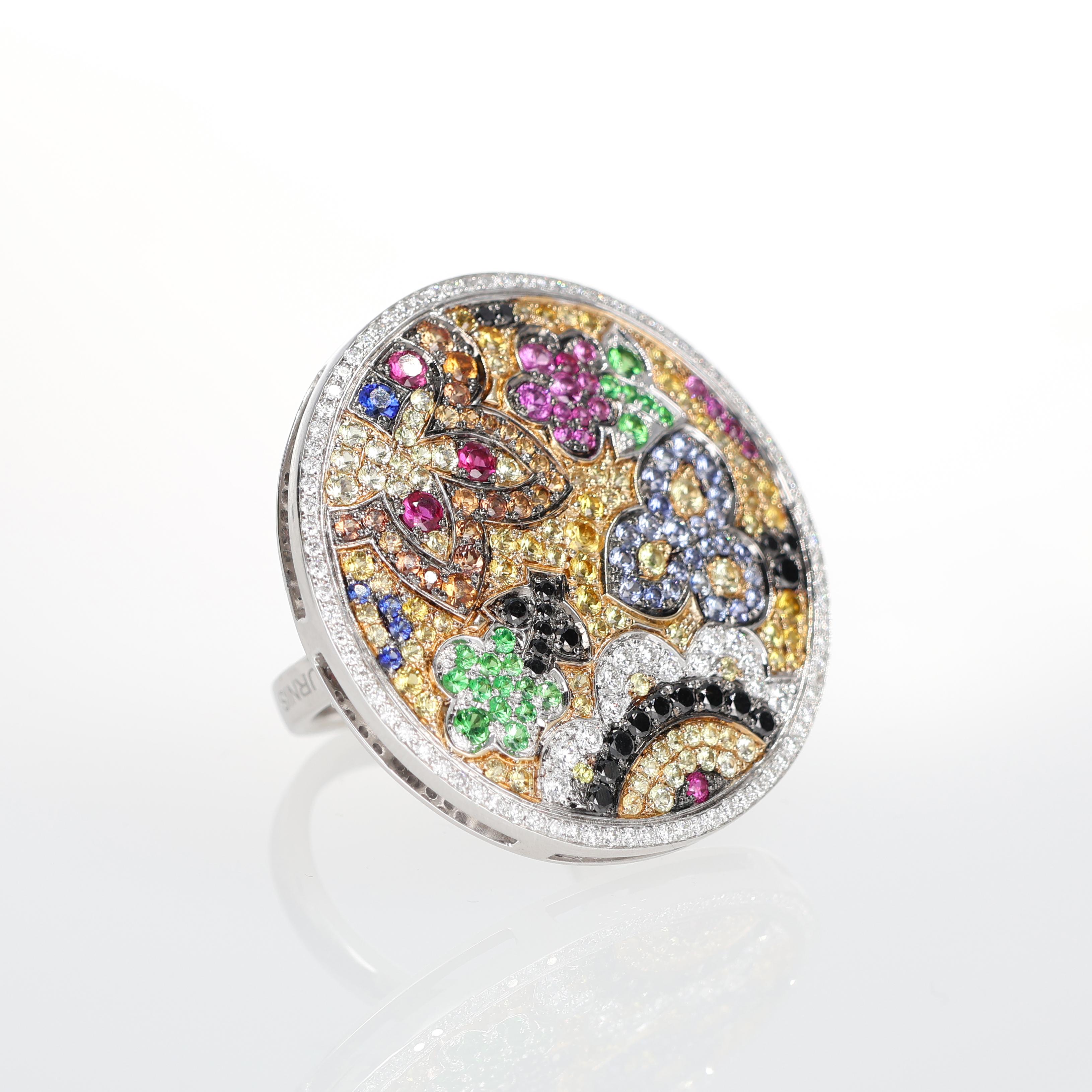 White Gold Ring with Detachable Floral Pendant in Precious Stones In New Condition For Sale In Bergamo, BG