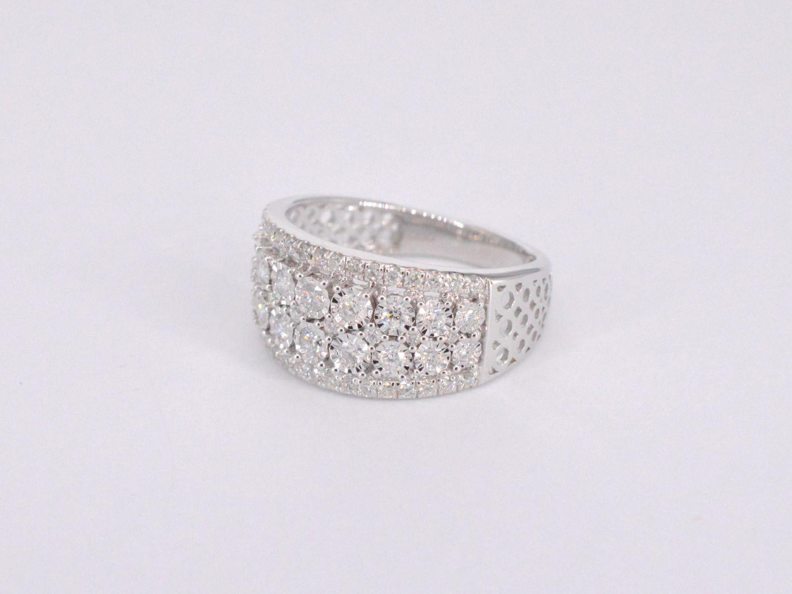 White Gold Ring with Diamonds 1.00 Carat For Sale 2