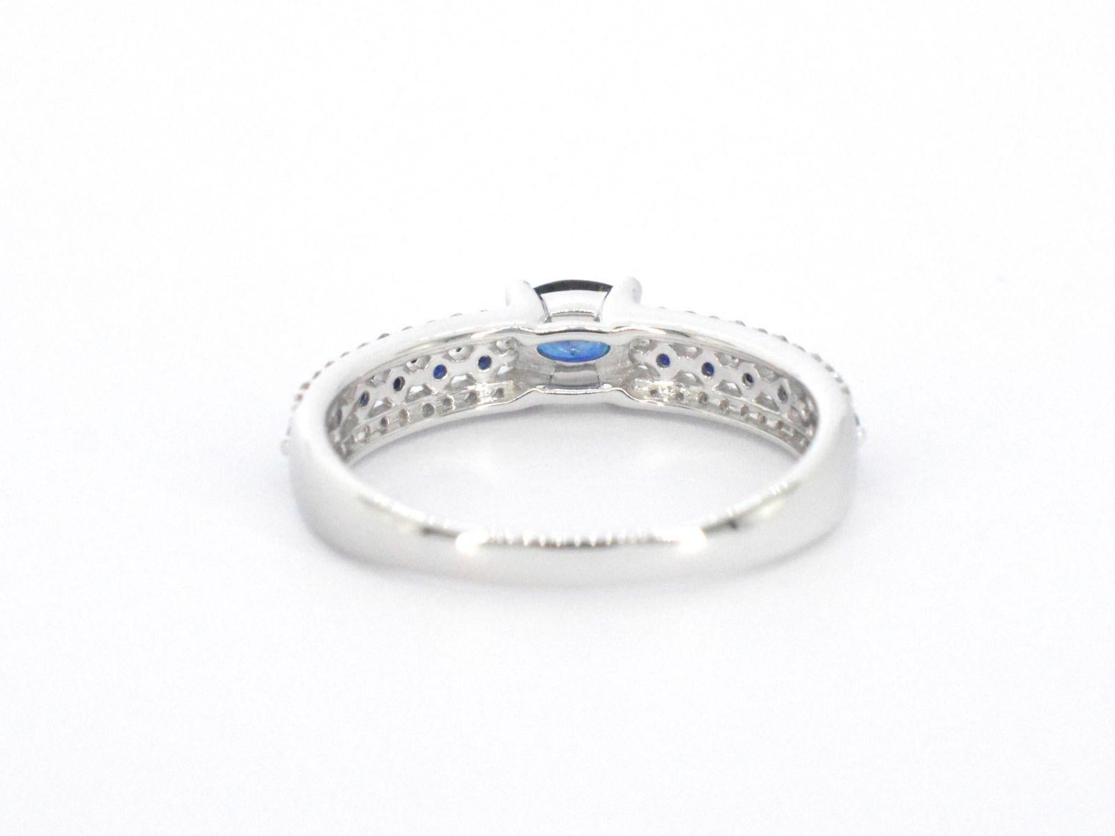 White Gold Ring with Diamonds and Sapphires For Sale 1