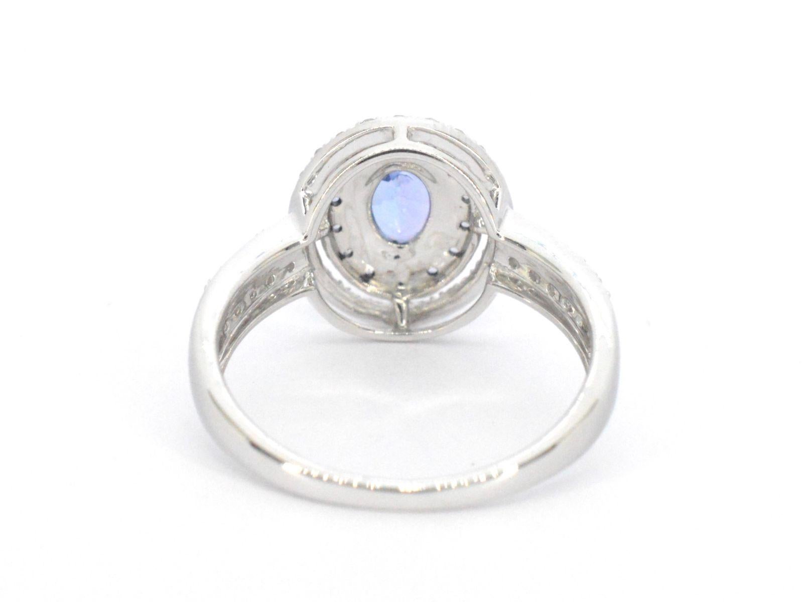 White Gold Ring with Diamonds and Tanzanite For Sale 1