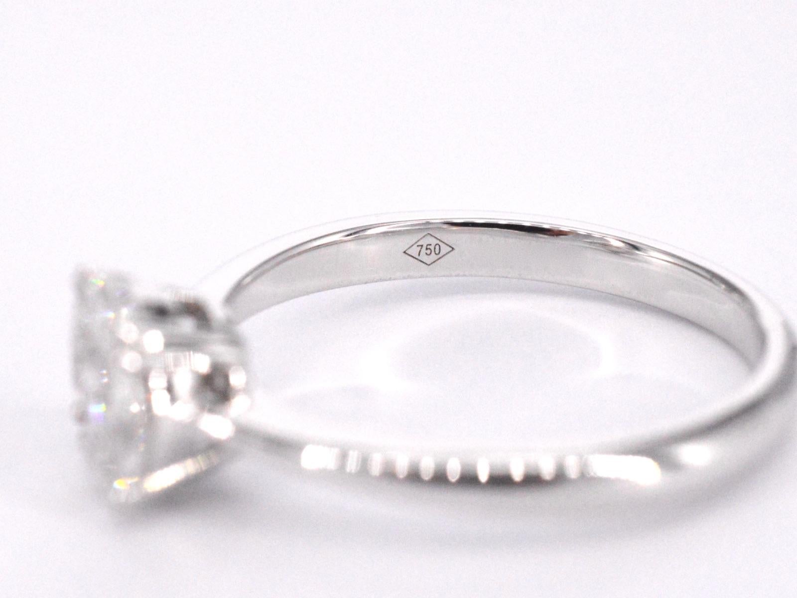 White Gold Ring with Diamonds Beautifully Set For Sale 3