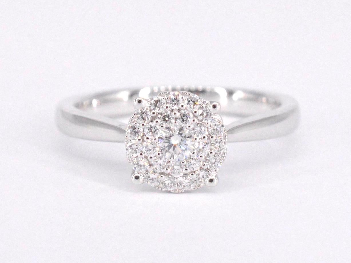 Women's White Gold Ring with Diamonds For Sale