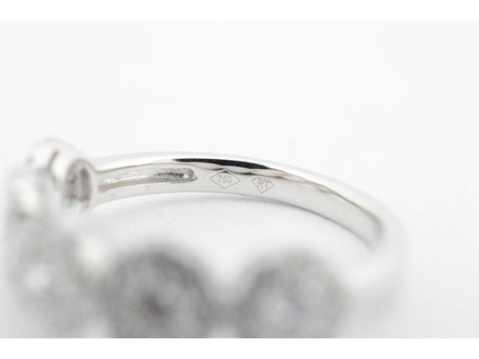 Women's White Gold Ring with Diamonds For Sale