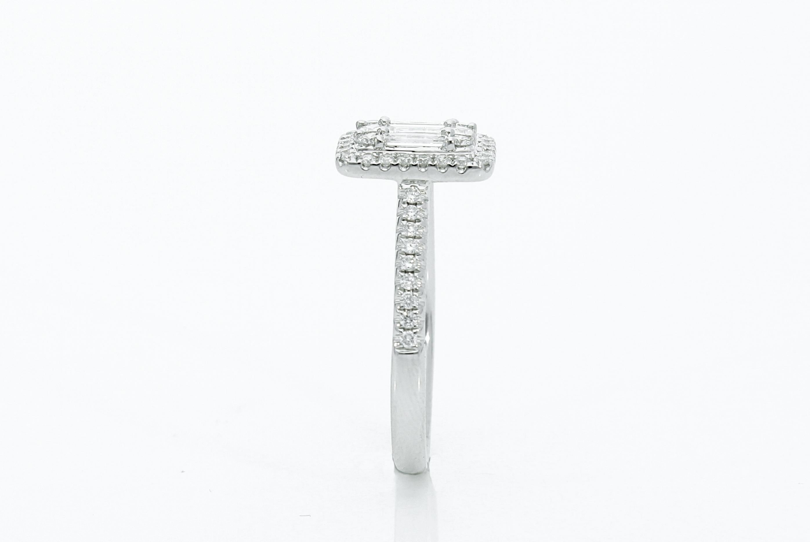 Diamonds ct 0.72, Contemporary Engagement Ring Made in Italy For Sale 1