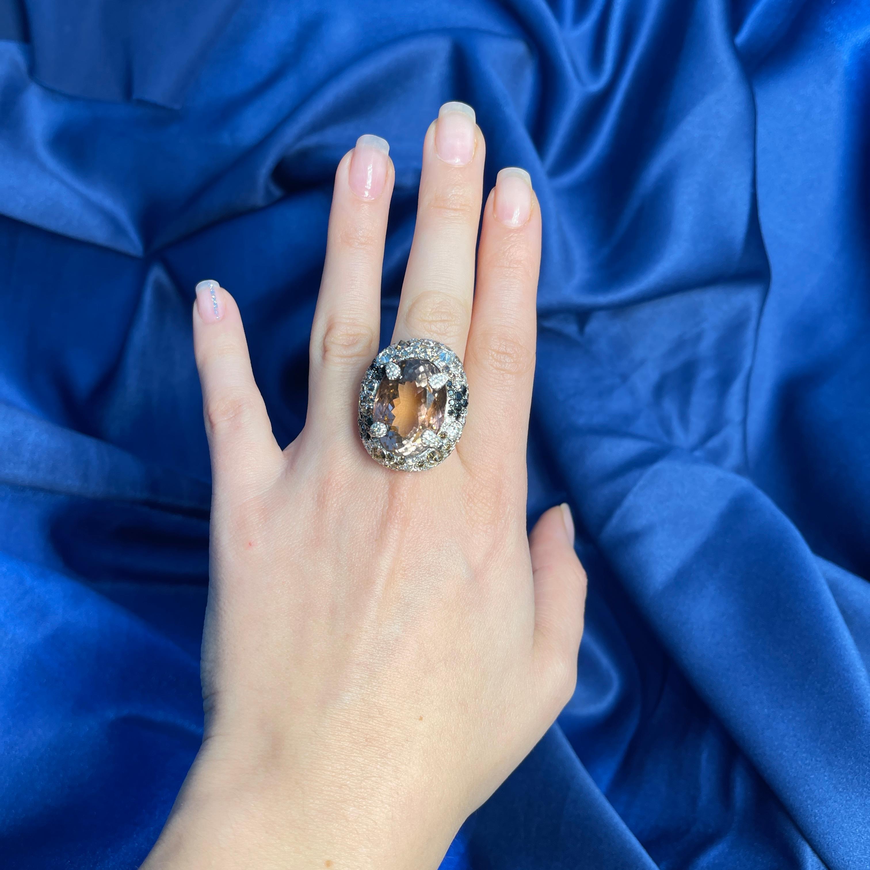 Women's or Men's White Gold Ring with Oval-Cut Topaz and Diamond Pavé For Sale