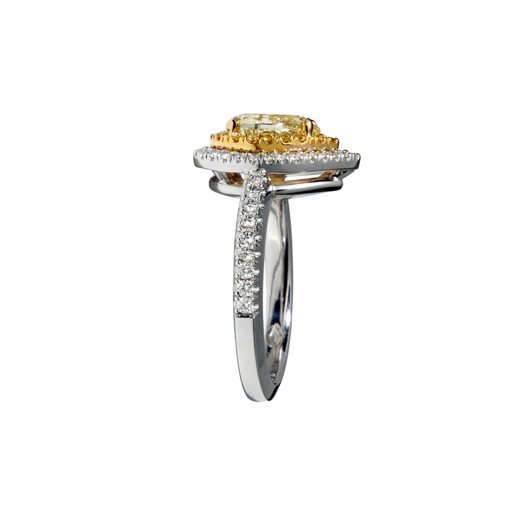 Modern White gold ring with pear-cut yellow diamond For Sale