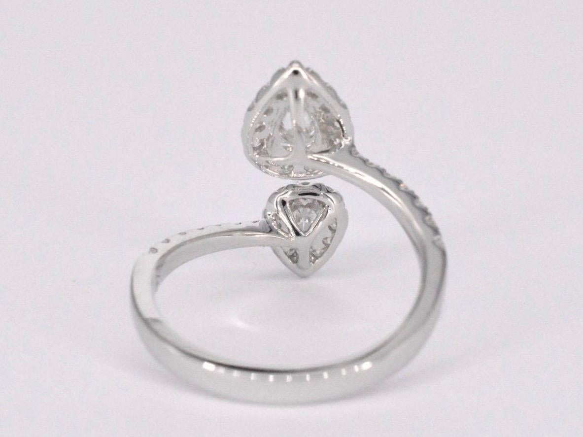 White Gold Ring with Pear Shape and Brilliant Diamonds 1.25 Carat For Sale 1