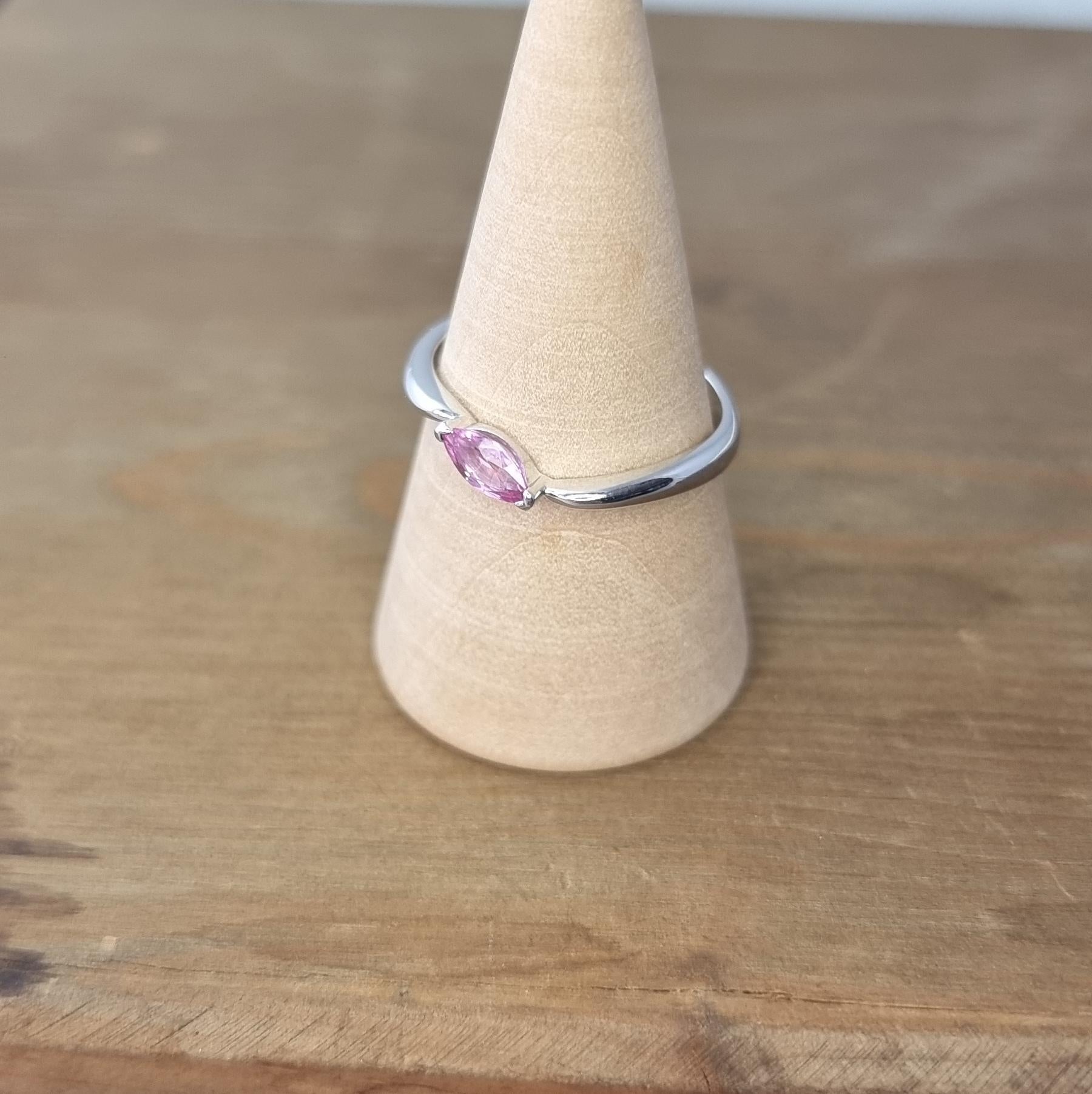 White Gold Ring with Pink Marquise Sapphire For Sale 2