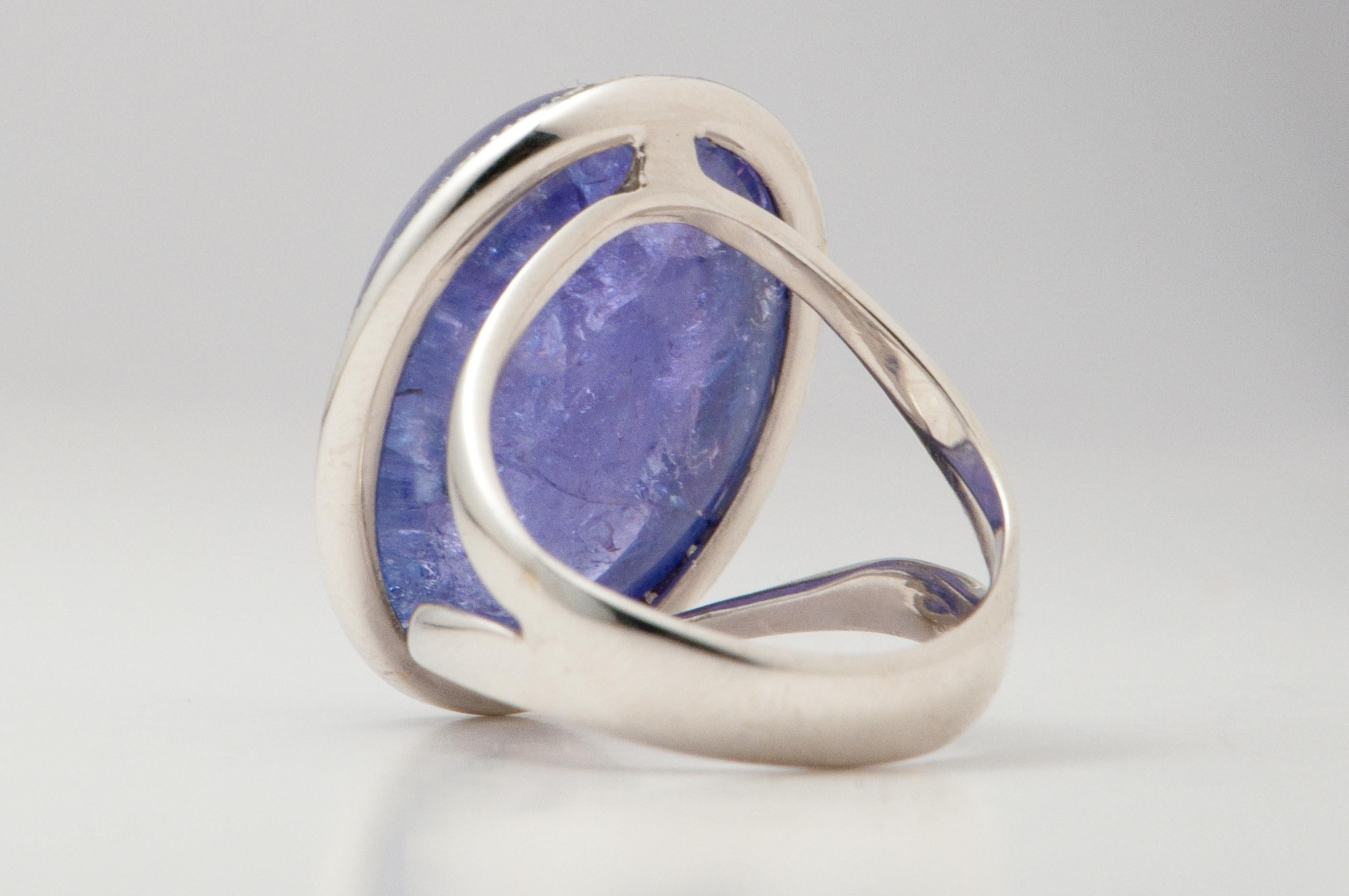 White Gold Ring with Tanzanite, Ornamented with Diamonds 1