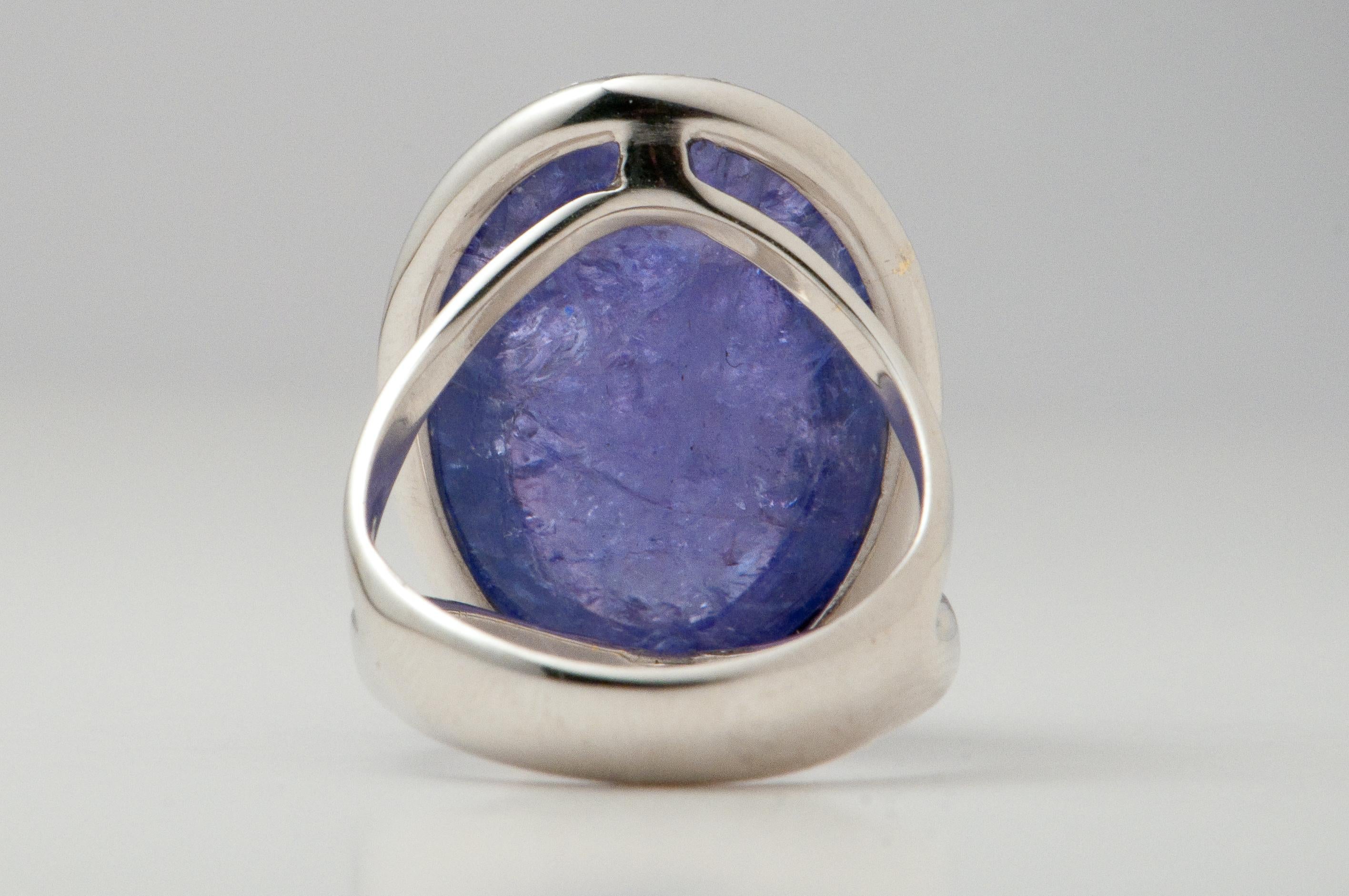 White Gold Ring with Tanzanite, Ornamented with Diamonds 2