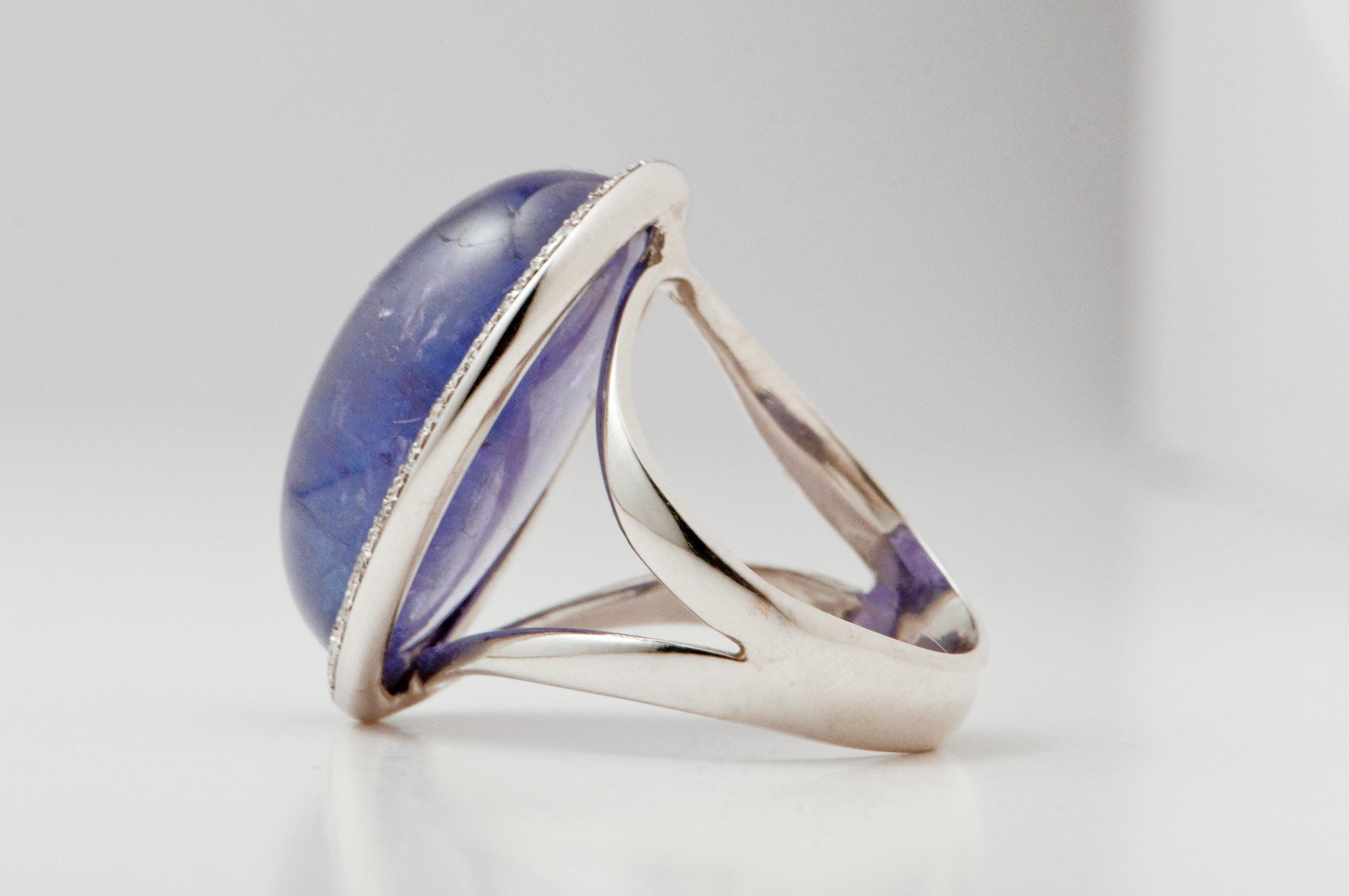 White Gold Ring with Tanzanite, Ornamented with Diamonds 3