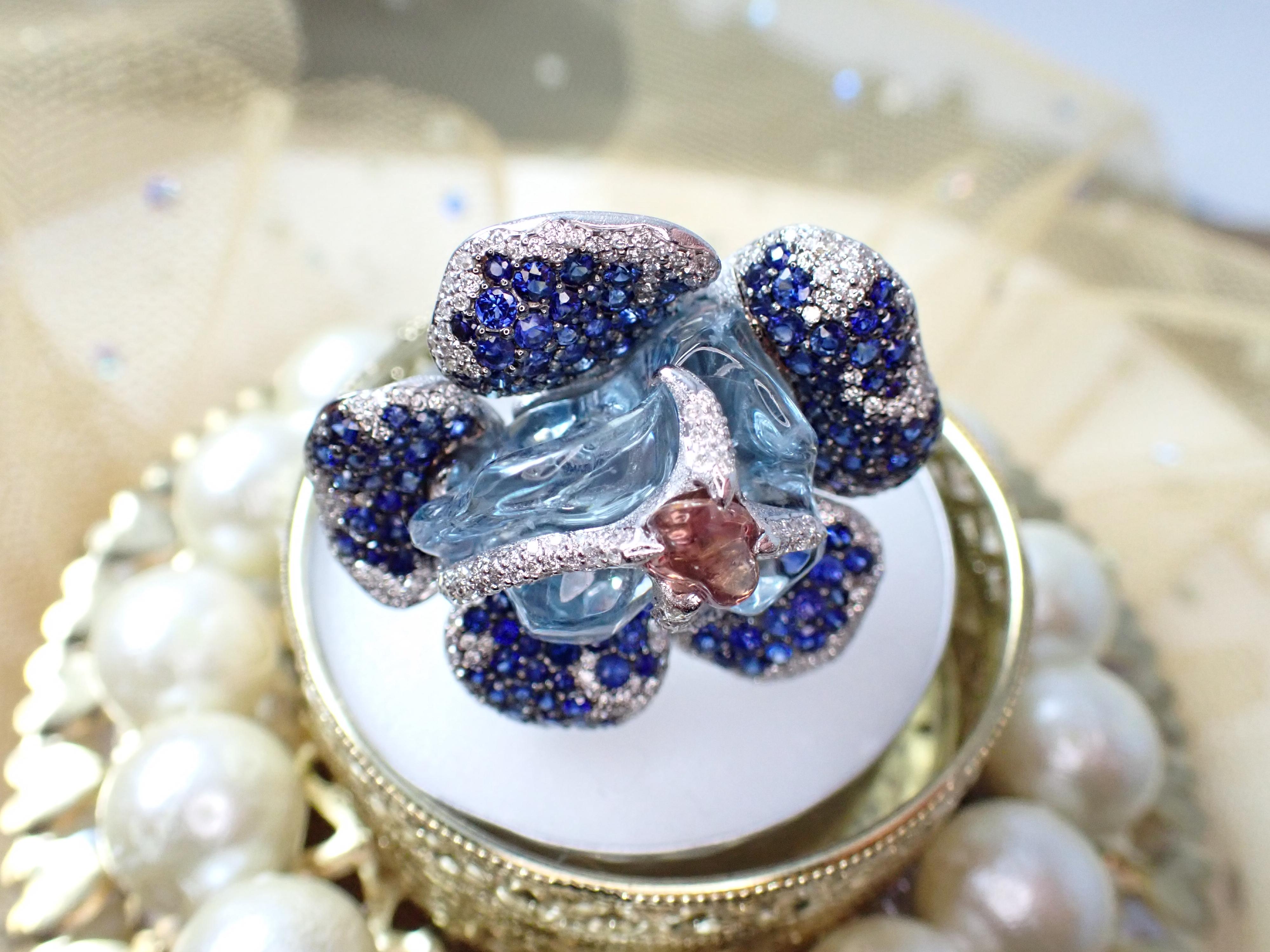 White Gold Ring with Uncut Aquamarine, Blue and Orange Sapphires, White Diamonds For Sale 5