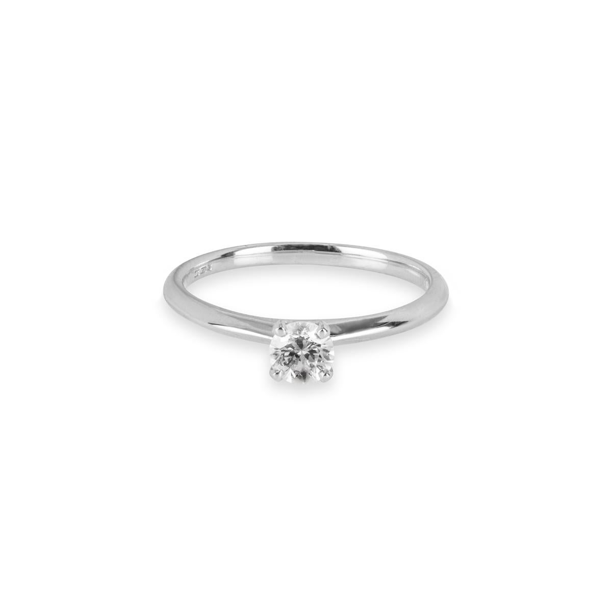 White Gold Round Brilliant Cut Diamond Ring 0.36ct H/SI1 In New Condition For Sale In London, GB