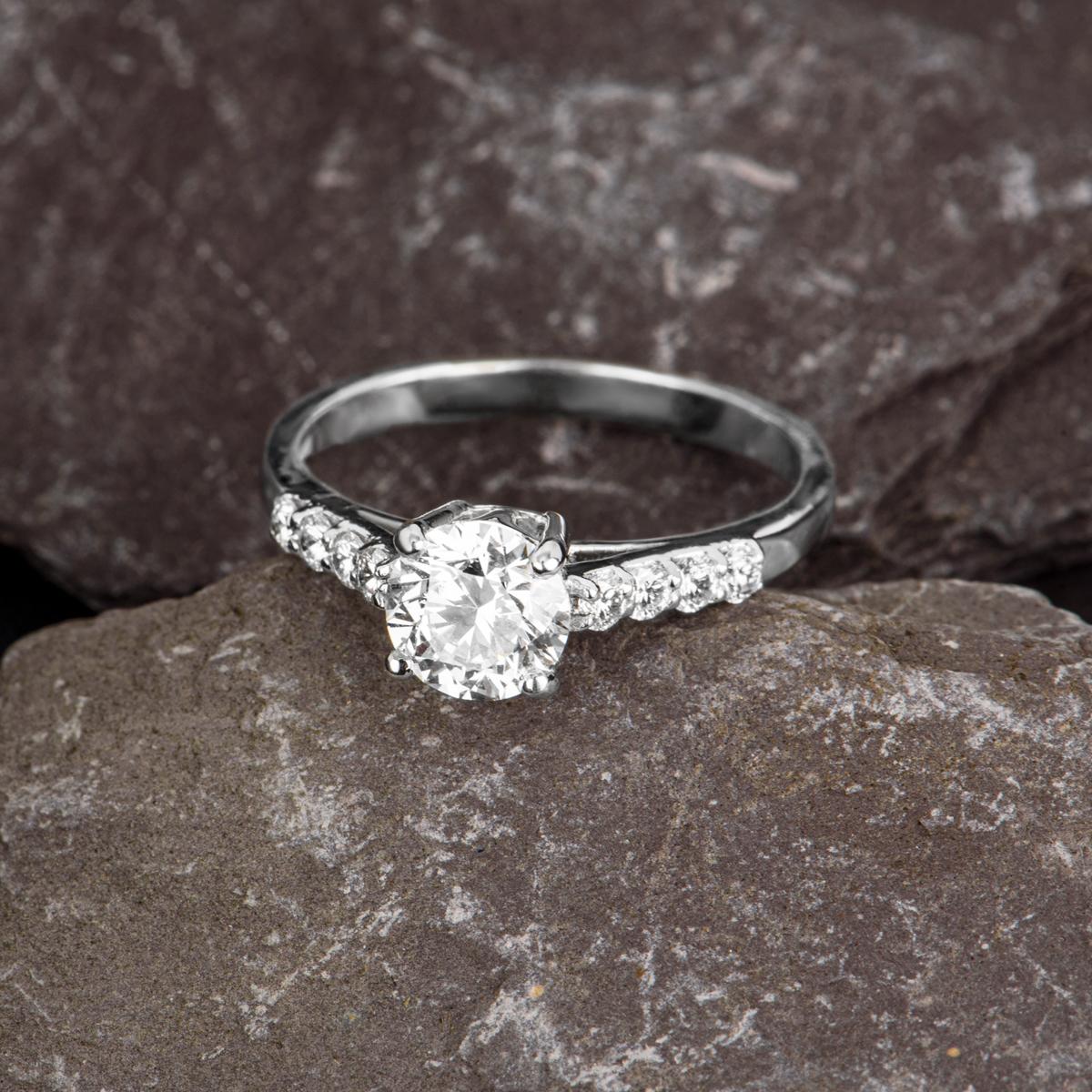 Women's IGR Certified White Gold Round Brilliant Cut Diamond Ring 0.94ct H-I/VS For Sale