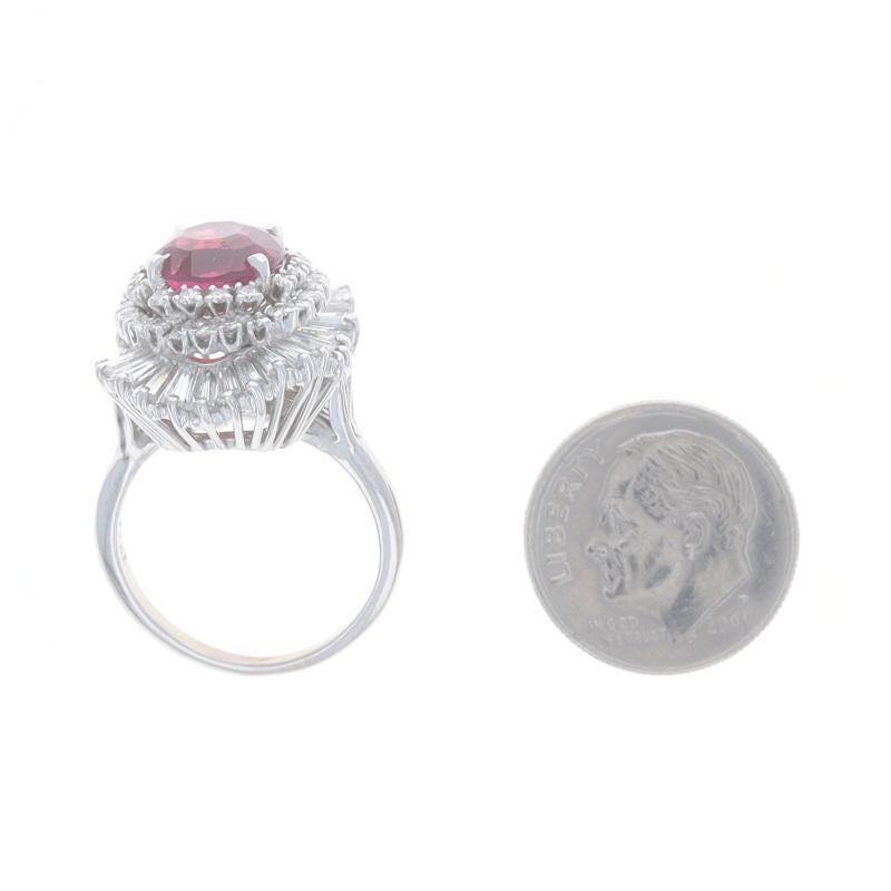 Bague vintage ballerine halo en or blanc 14 carats avec tourmaline rubellite et diamants 4,80 carats en vente 1