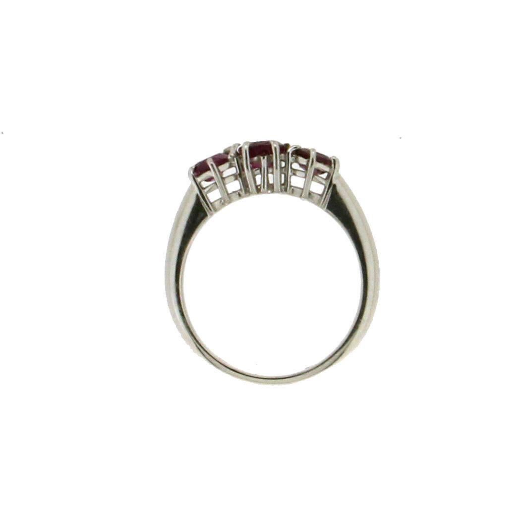 18 karat White Gold Rubies Engagement Ring In New Condition In Marcianise, IT
