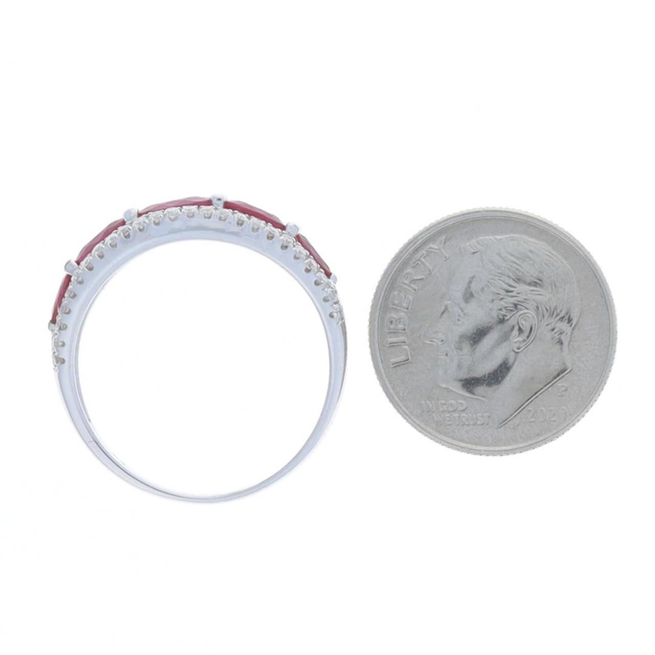 Weißgold Rubin & Diamantband 14k Oval & Marq 1,86ctw abgestufter Fünf-Stein-Ring Damen