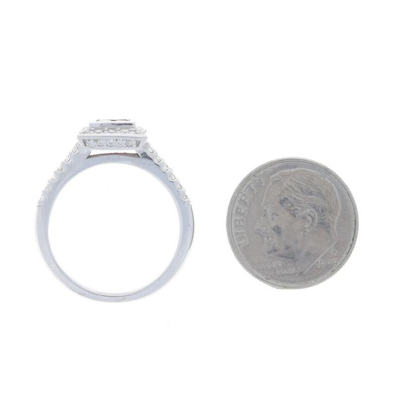 Bague Halo en or blanc avec diamant et rubis - 14k Square .74ctw Engagement en vente 1