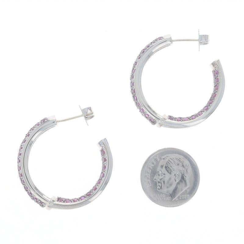 Donna Orecchini a cerchio in oro bianco con rubino all'interno e all'esterno - 14k Round 3.04ctw Pierced in vendita