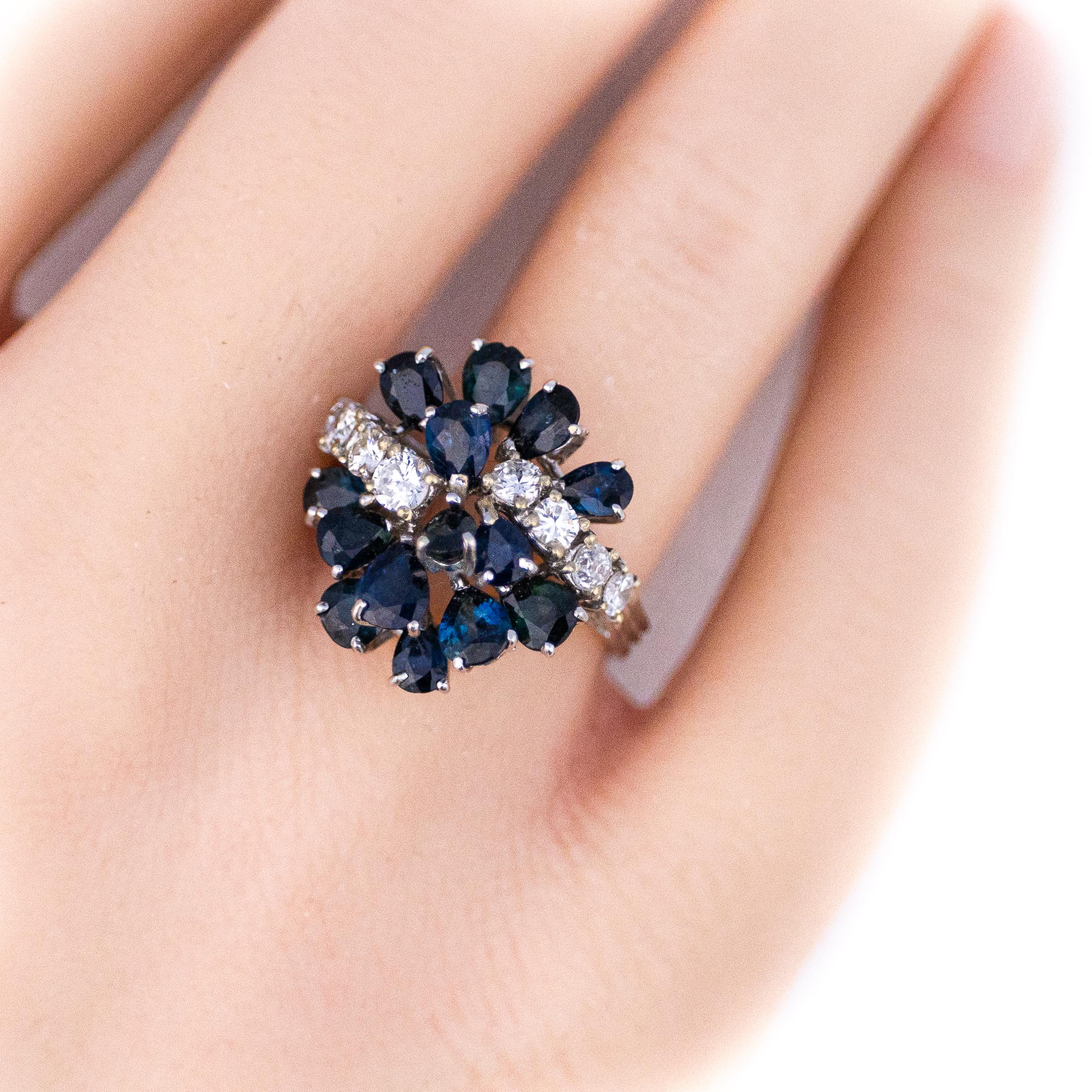 Weißgold Saphir und Diamant Cocktail Cluster Ring (Retro) im Angebot