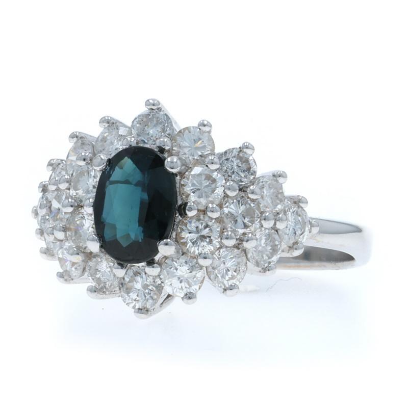 Taglio ovale Anello a grappolo con zaffiro e diamante in oro bianco 14k Oval 2.06ctw in vendita