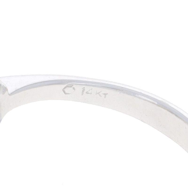 Anello a grappolo con zaffiro e diamante in oro bianco 14k Oval 2.06ctw in vendita 1