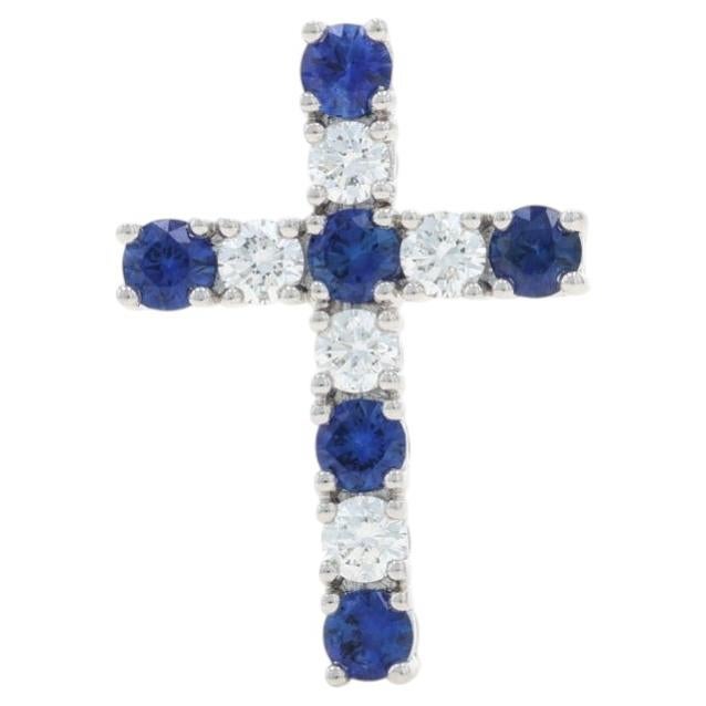 Pendentif croix en or blanc saphir diamant - 18k Round .67ctw Faith