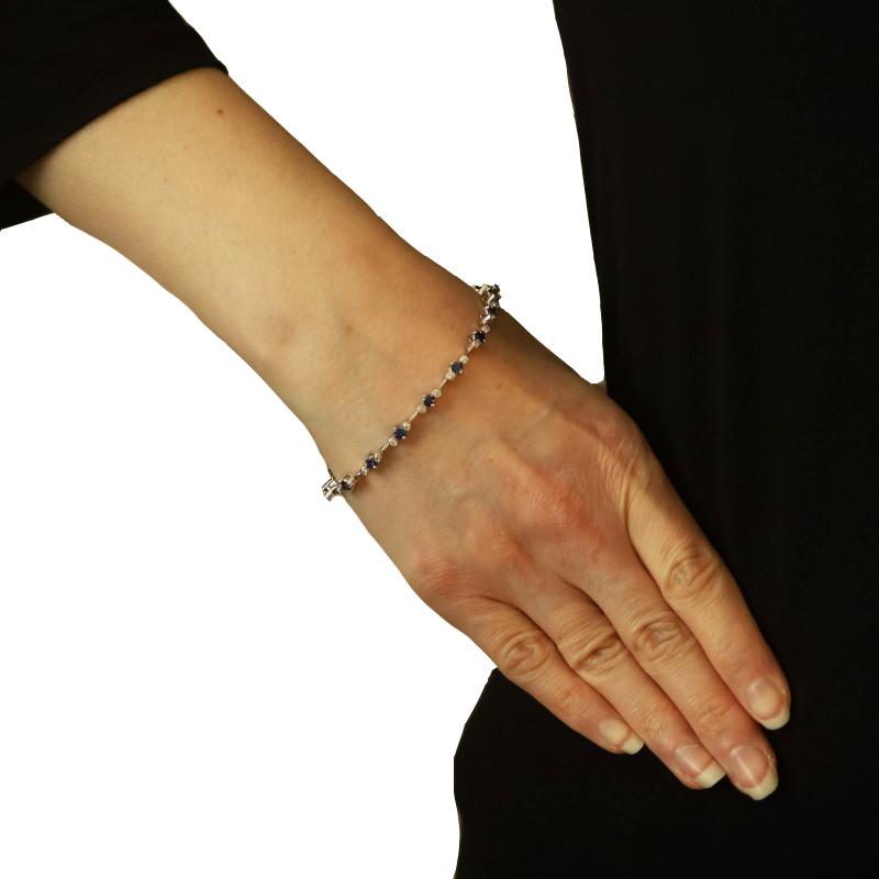 Taille ronde Bracelet à maillons en or blanc avec saphirs et diamants 6 3/4