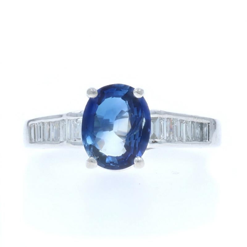 Taille : 7
Frais de taille : Up&Up 2 tailles pour $50 ou Down 1 taille pour $40

Contenu métallique : Or blanc 14k

Informations sur les pierres

Saphir naturel
Traitement : Chauffage
Carat(s) : 1.78ct
Coupe : Ovale

Diamants naturels
Carat(s) :