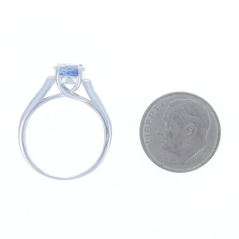 Bague de fiançailles en or blanc 14k saphir diamant ovale 2.14ctw en vente 1