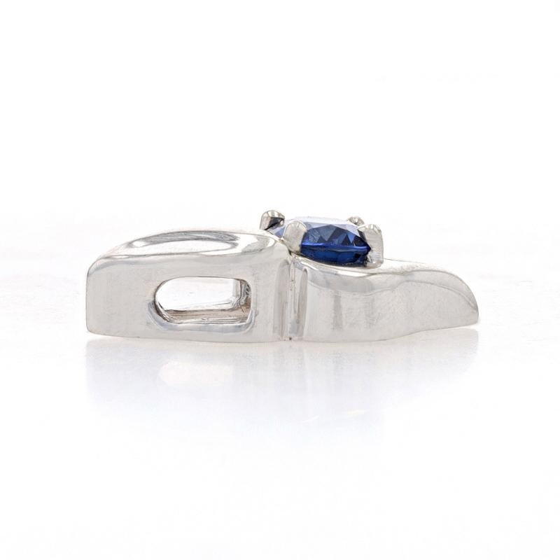 Taille ovale Pendentif solitaire ovale en or blanc 14 carats, 1,00 carat est-ouest en vente