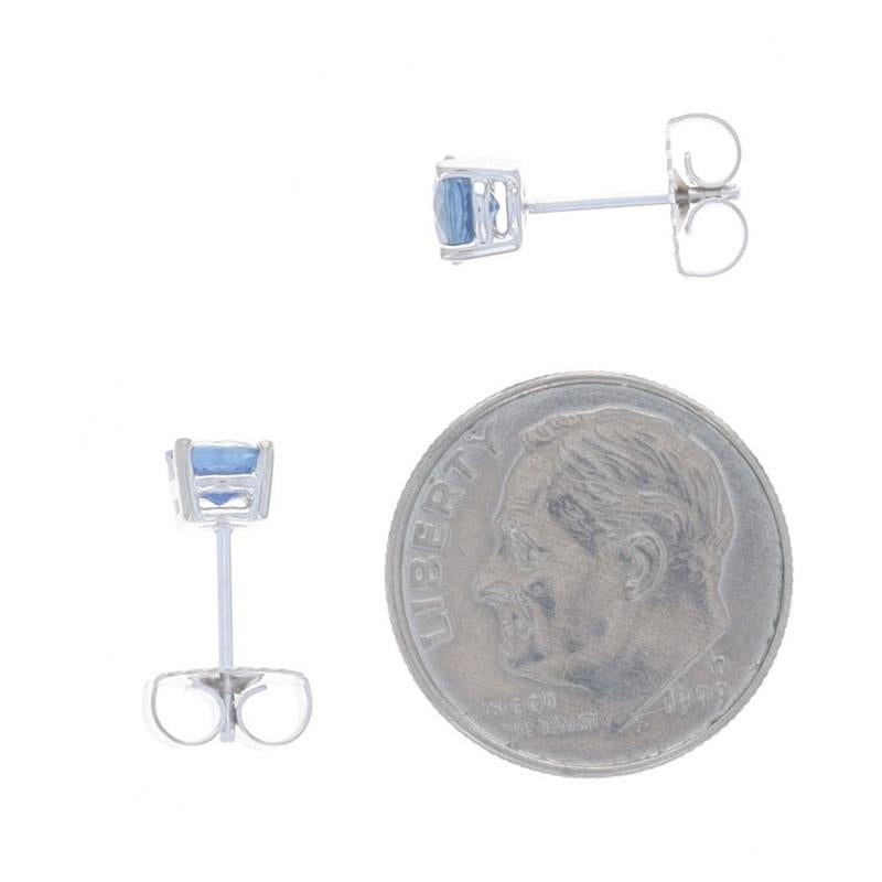 Pendientes de oro blanco con zafiro 18k redondos 1,20ctw perforados en Excelente estado para la venta en Greensboro, NC