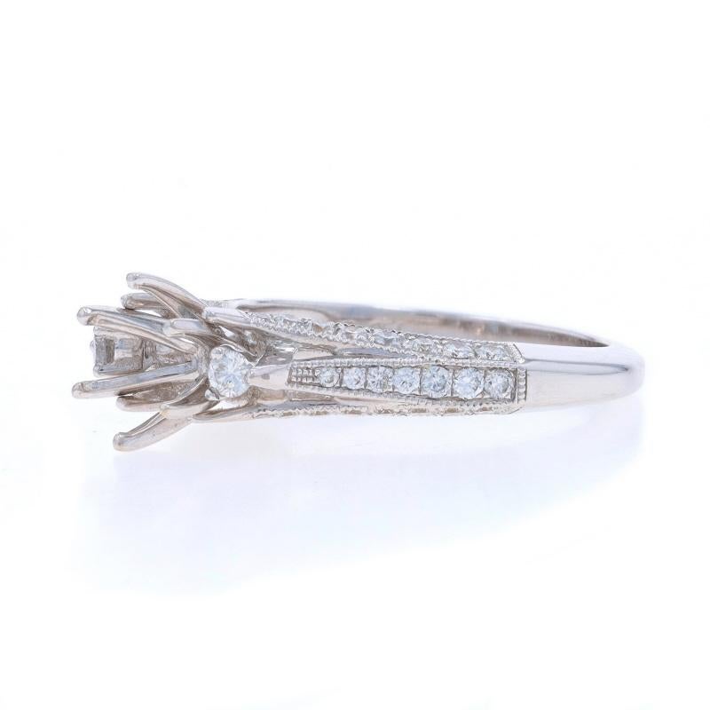 Anillo de compromiso de oro blanco semimontado - 18k Diamantes redondos de .68ctw talla 6.5-6.8mm en Nuevo estado para la venta en Greensboro, NC